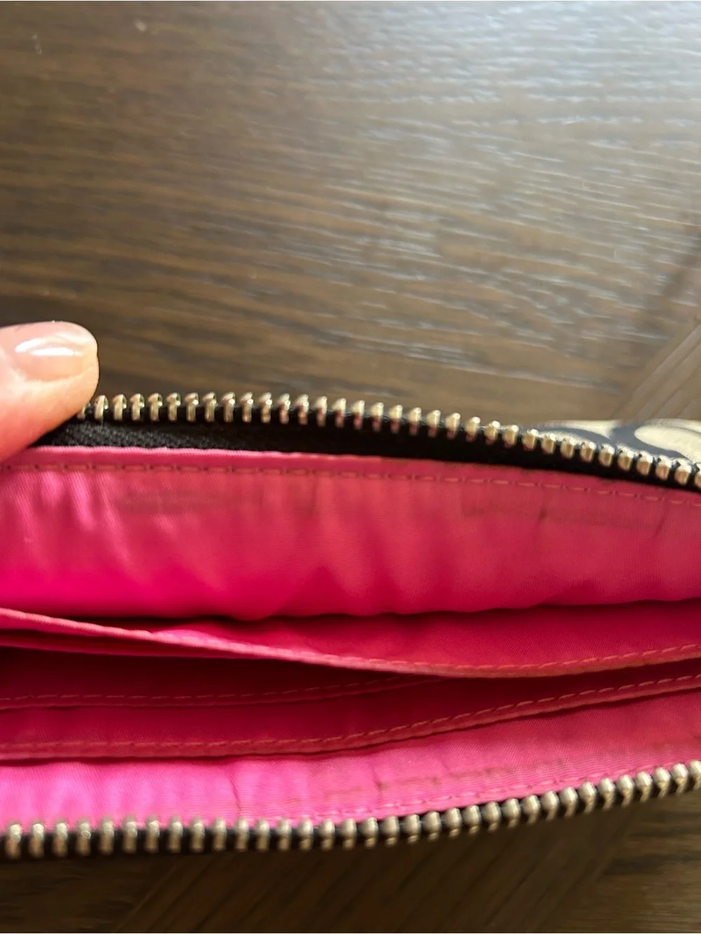 Coach Poppy Black and Cream Signature Wristlet
